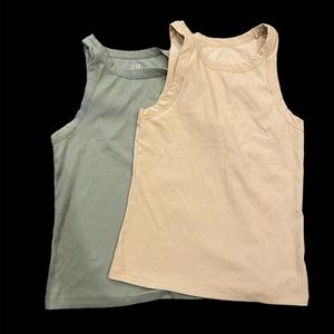 Gap Ribbed Tanks Beige and Sage Size Medium